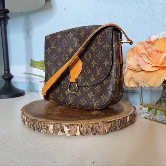 Louis Vuitton Monogram Saint Cloud GM Shoulder Bag - Picture 3 of 10